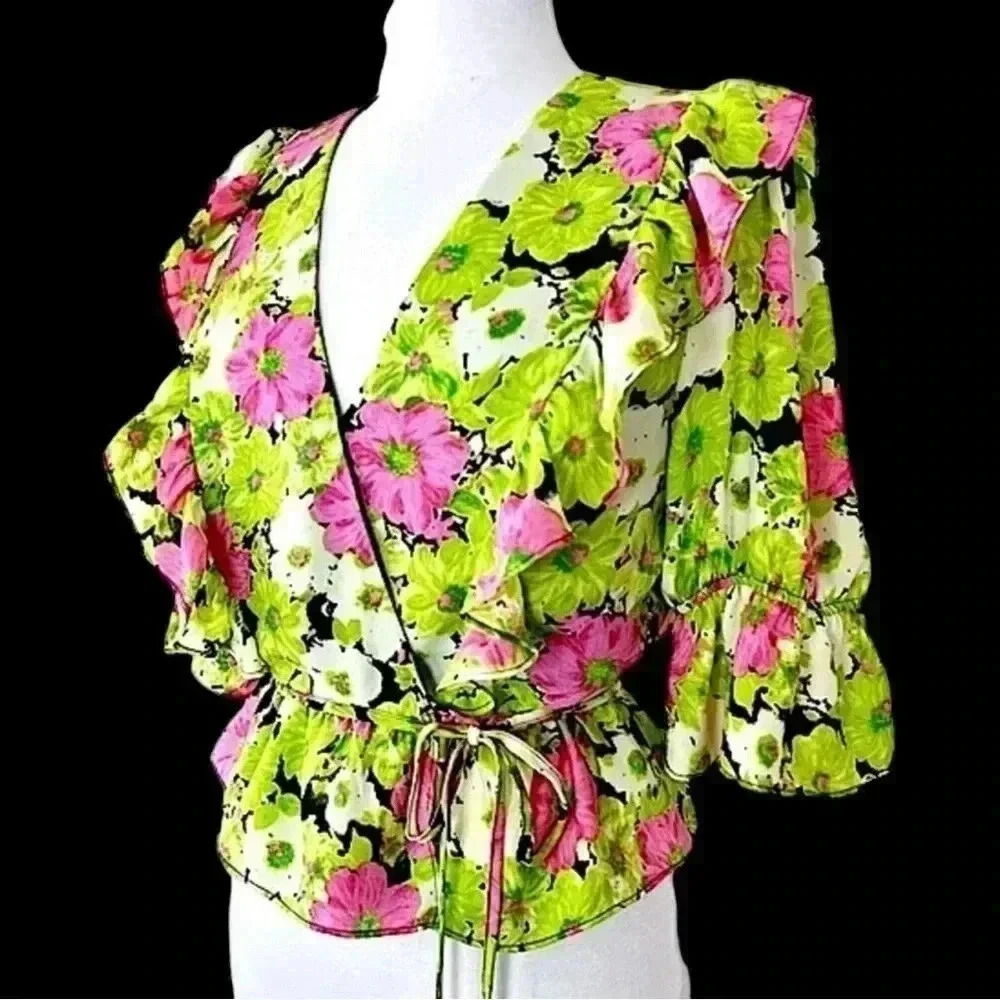 WAYF Where Are You From Vertical Ruffle Wrap Blouse Size XS Floral Preppy NWT